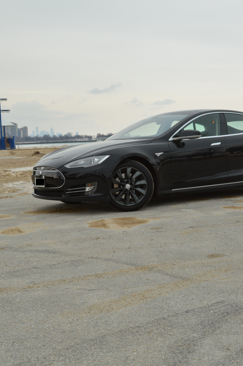 Illustration for article titled Why I wanted to hate the Tesla Model S, and why I can't.